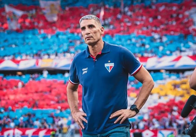 Vojvoda critica VAR após empate do Fortaleza: "Faltam pessoas com coragem para decidir"