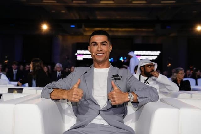 Cristiano Ronaldo critica Bola de Ouro e defende Vinícius Júnior