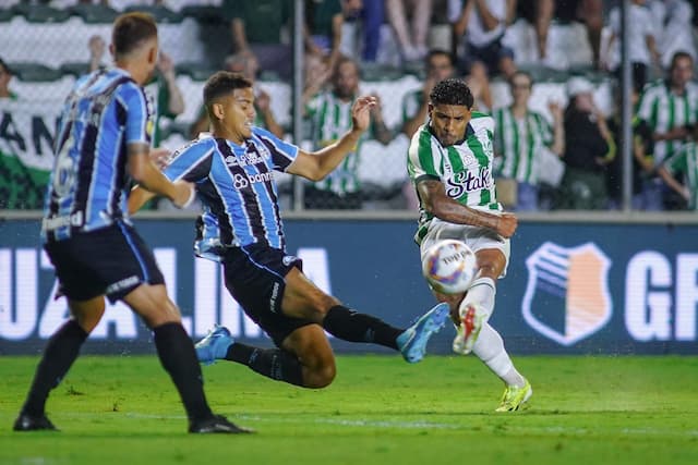 Grêmio x Juventude: prováveis escalações, onde assistir ao vivo e desfalques