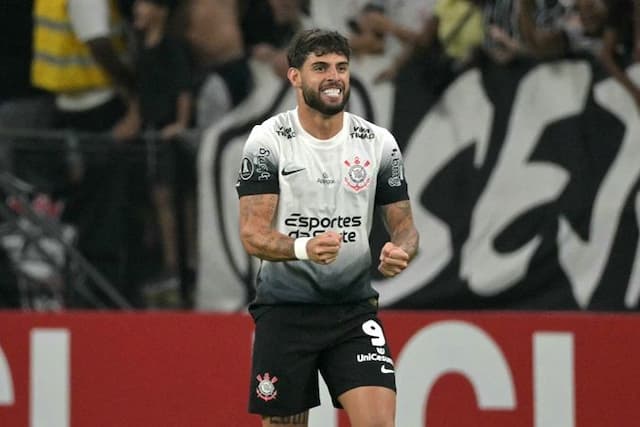 Corinthians vence Universidad Central com gol no fim e avança na Libertadores