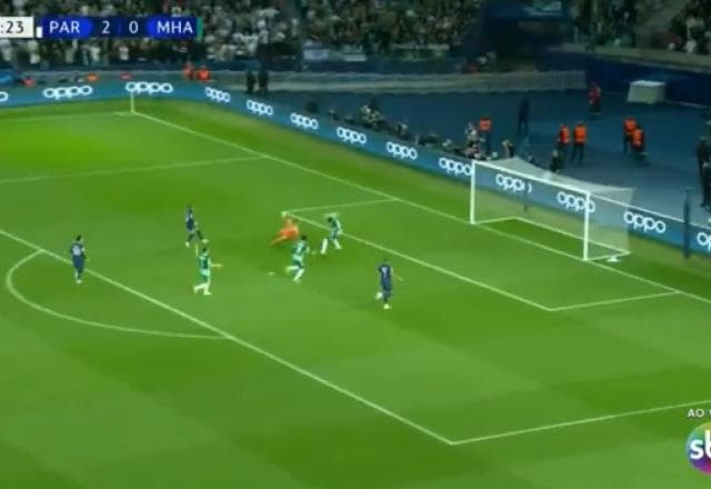 Que categoria! Neymar finaliza no cantinho e faz o terceiro do PSG