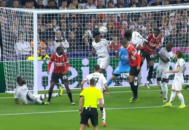 Gol do Milan! De cabeça, Thiaw abre o placar contra o Real Madrid na Champions