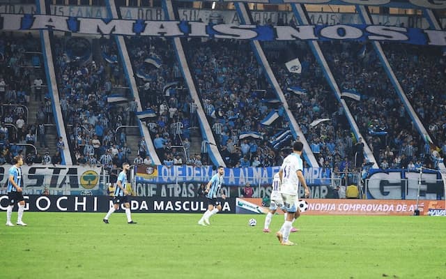 Grêmio empata com o CSA e é eliminado da Copa do Brasil em casa