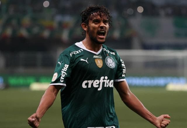 Gustavo Scarpa acerta com clube inglês e deixará o Palmeiras no fim do ano