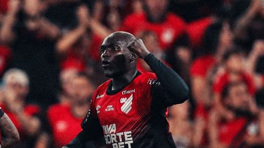 Viveros marca nos acréscimos, e Athletico vence o Santos pelo Brasileirão