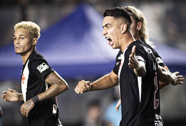 Puma Rodríguez encerra jejum no Vasco e se torna o artilheiro da equipe na temporada