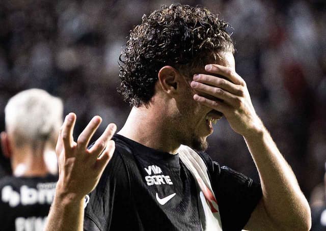 Nuno Moreira volta a marcar pelo Vasco: "Importante"
