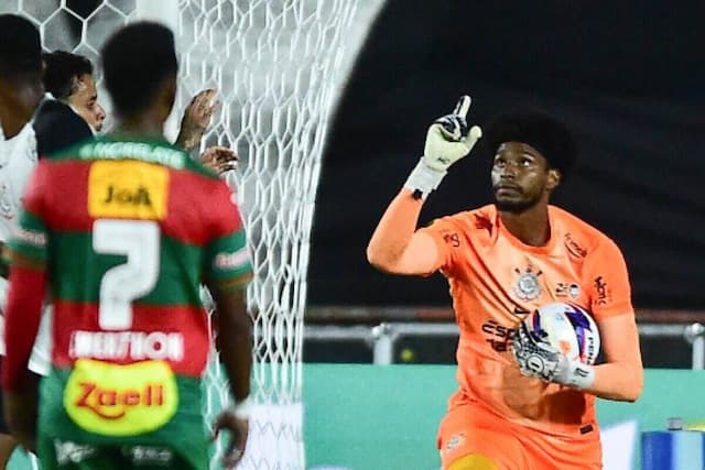 Nos pênaltis, Corinthians elimina Portuguesa e vai à semifinal Paulista