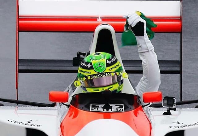 Hamilton pilota McLaren de Senna em homenagem ao ídolo brasileiro