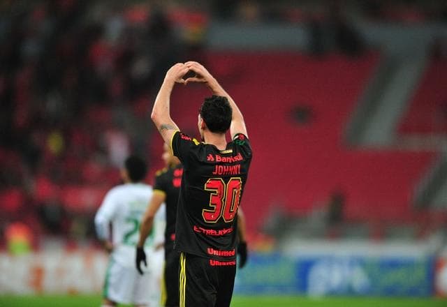 Inter goleia lanterna Juventude e embola disputa pelo G4 do Brasileirão
