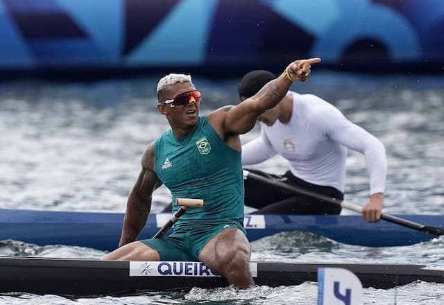 Isaquias Queiroz acelera no fim e ganha prata no C1 1000m da canoagem de velocidade em Paris 2024