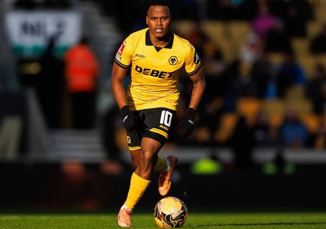 Arias agradece Wolverhampton e, em carta aberta, explica retorno ao Brasil: "Sei do peso"