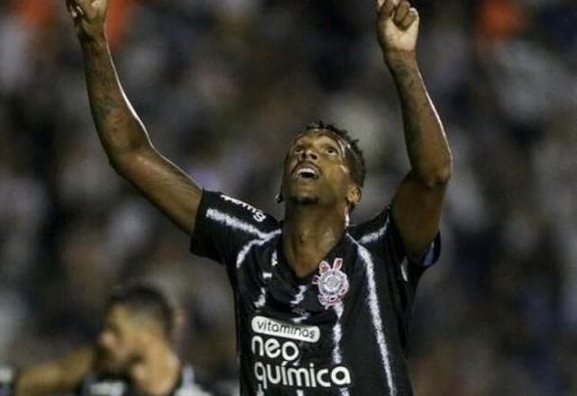 Esposa e filhos de Jô, do Corinthians, são barrados em restaurante em SP