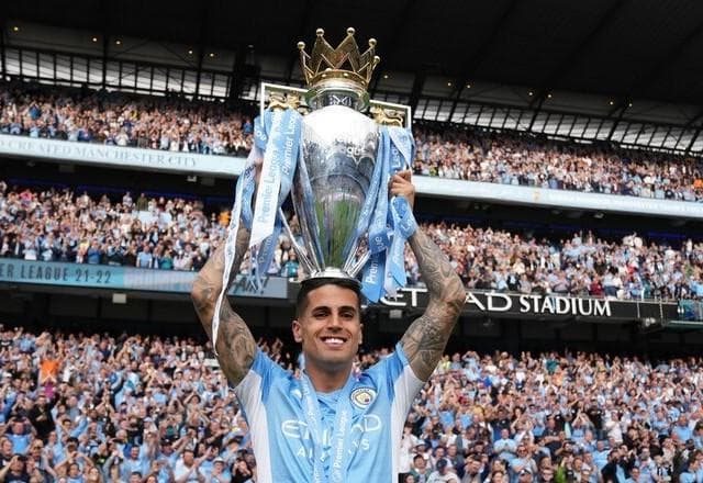 Bayern de Munique se aproxima da contratação do lateral João Cancelo
