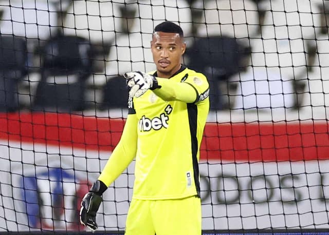 John se manifesta sobre permanência no Botafogo: "Tomei a decisão certa de ficar"