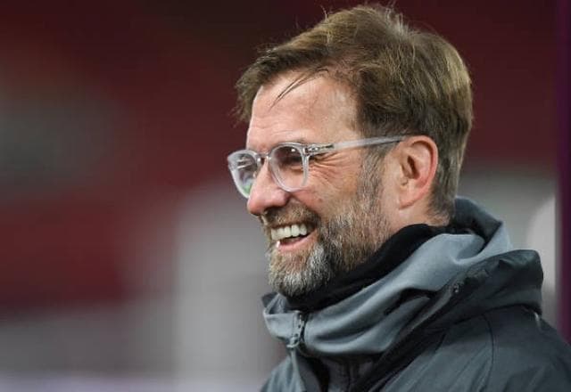 Irônico, Jürgen Klopp rebate declaração de Pep Guardiola e acirra rivalidade