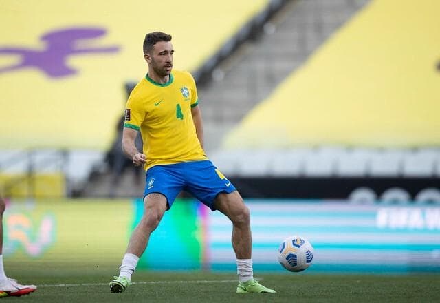 Zagueiro Léo Ortiz é convocado pela seleção para os amistosos de junho