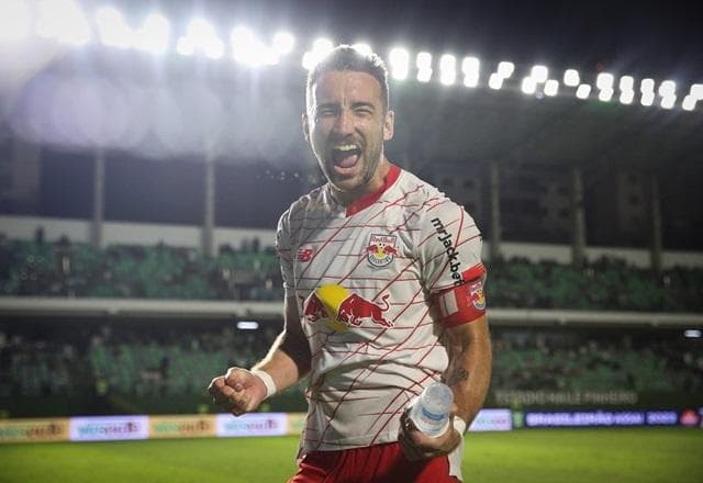 Flamengo descarta Léo Ortiz e planeja retomar conversa por Luiz Henrique