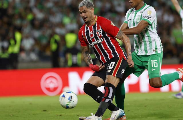 Luciano se reencontra no São Paulo com Crespo: "Estou mais à vontade"