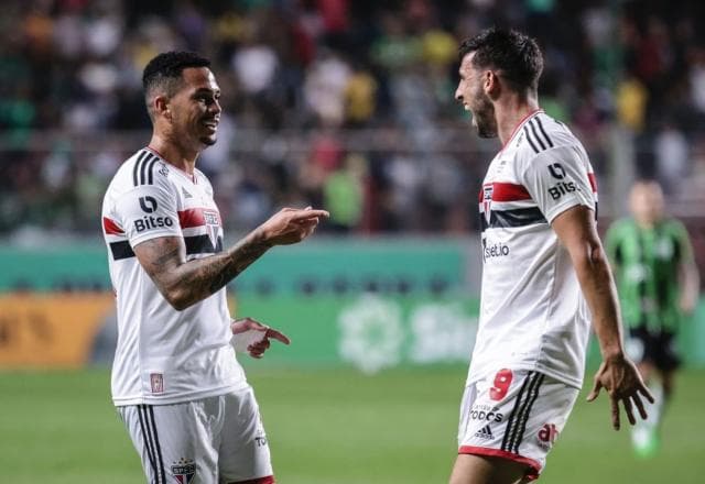 São Paulo segura empate com América-MG e enfrentará o Flamengo na semifinal