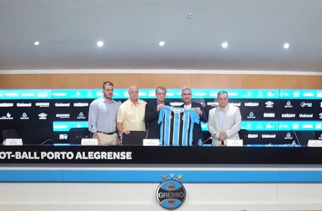 Luis Castro indica meta em sua chegada ao Grêmio: “Queremos ser protagonistas”