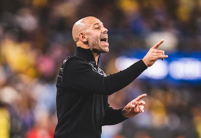 Mascherano critica partida a -14ºC nos EUA: "Jogar assim não é humano"