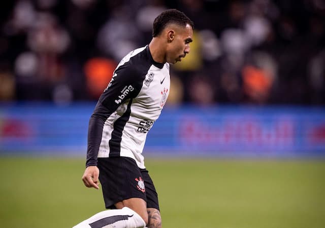 Matheuzinho celebra primeira assistência em 2025 e valoriza vitória no dérbi