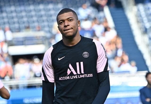 Mbappé decide permanecer no PSG e frustra Real Madrid
