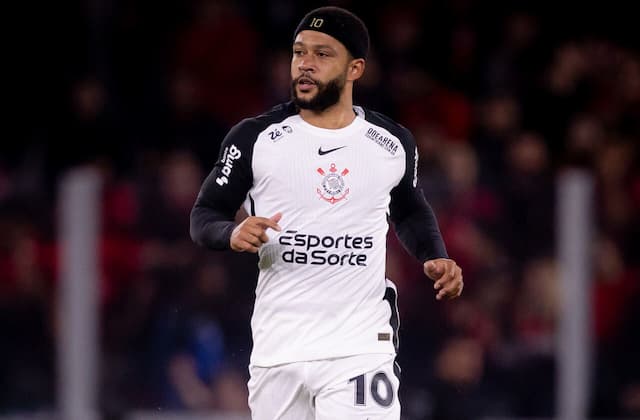 Corinthians trabalha para recuperar Depay em semana livre