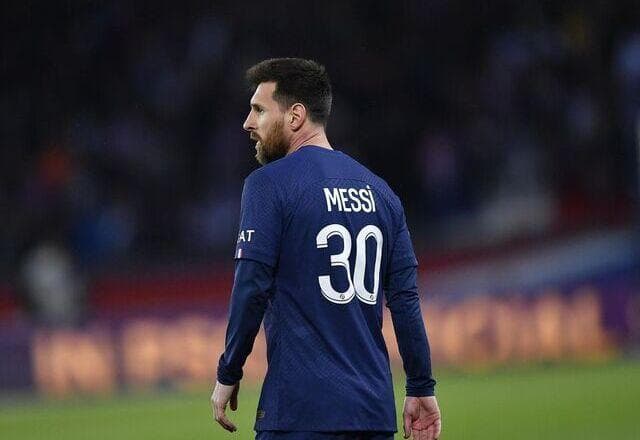 Pai de Messi nega rumores sobre futuro: "Não há absolutamente nada"