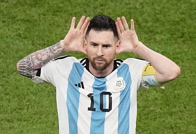 Argentina vence a Holanda nos pênaltis e enfrentará a Croácia na semi da Copa