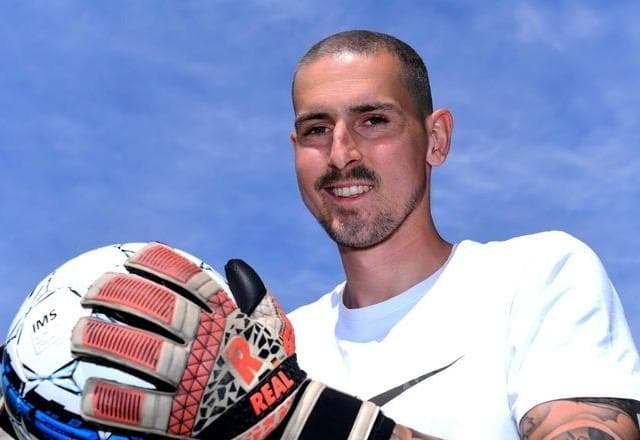 Goleiro belga morre após lutar por seis anos contra leucemia