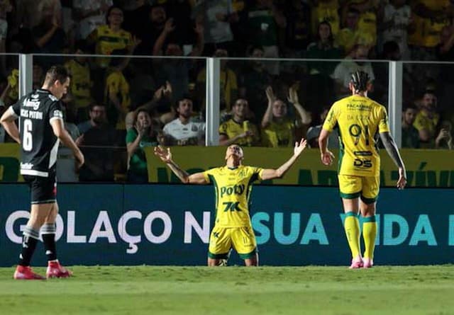 Fuzato engole frango em Mirassol, e Vasco volta a perder no Brasileirão