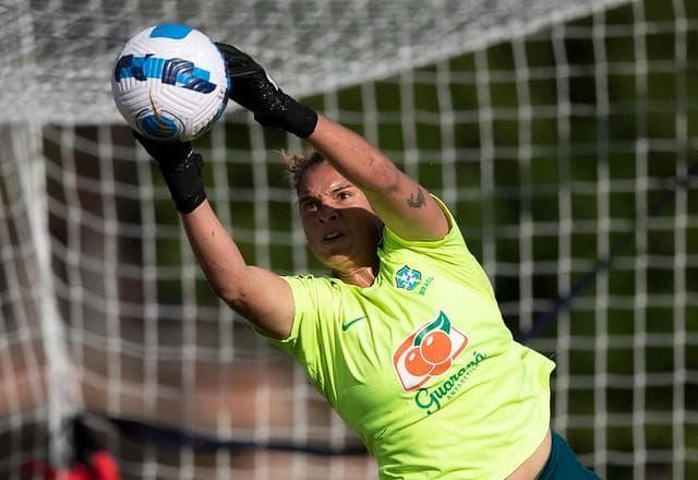 Natascha Honegger mira estreia com vitória diante da Argentina: "É importante"