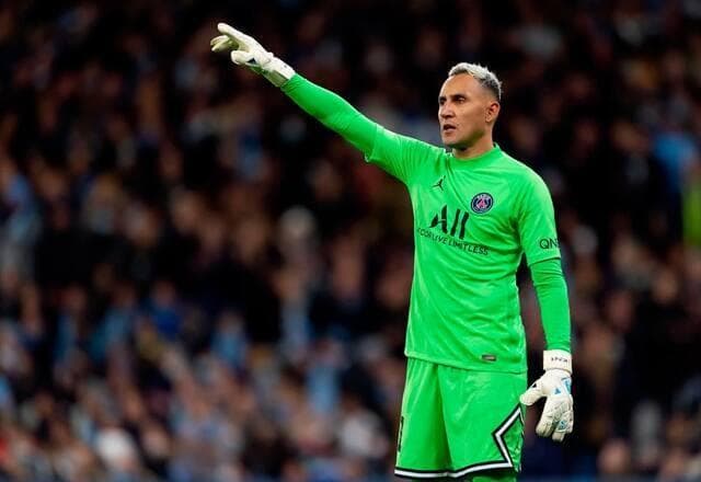 Goleiro do PSG, Navas dá abrigo e cuida de refugiados ucranianos