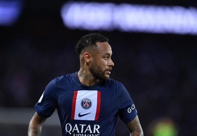 Neymar brilha e anota dois gols em goleada do PSG no Campeonato Francês