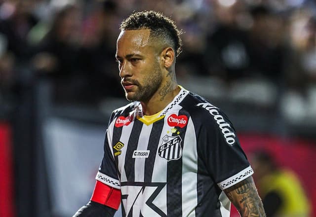 Neymar pede “vergonha na cara” de jogadores para Santos sair da crise