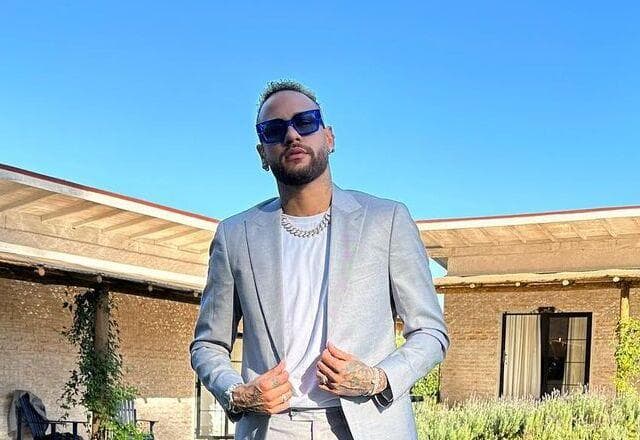 DisNEYlândia: Neymar mostra instalações de mansão no Rio de Janeiro