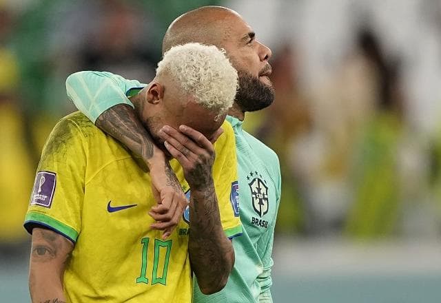 Neymar lamenta derrota do Brasil e confessa: "Destruído psicologicamente" 