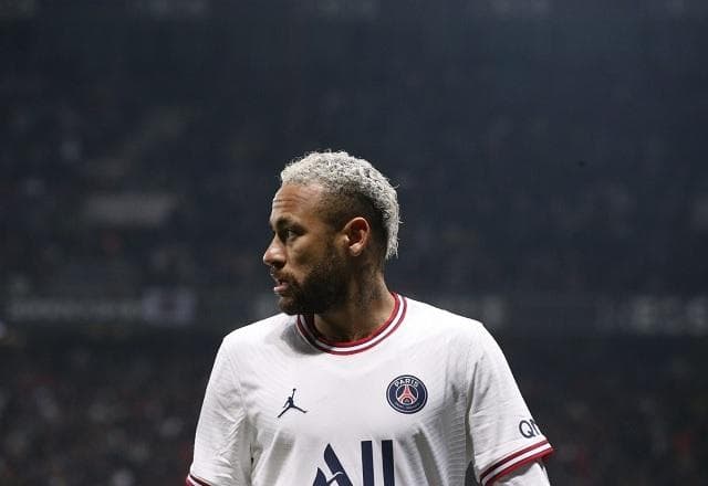 Neymar diz estar "100% pronto" para decisão contra o Real Madrid