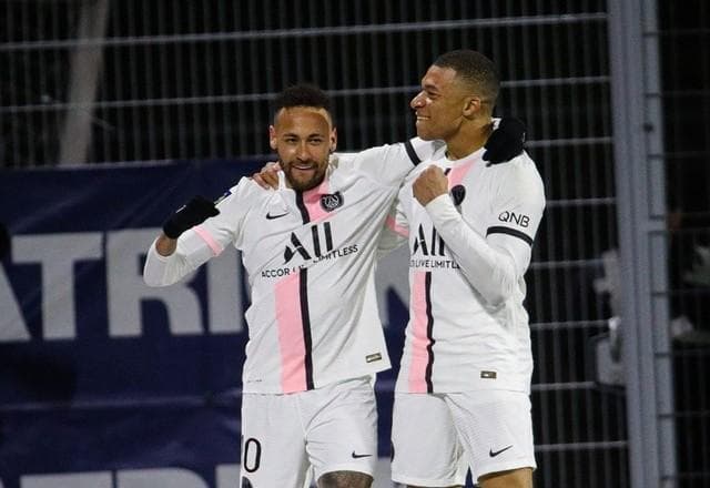 Presidente do PSG indica futuro: "Quero jogadores que amem o clube"