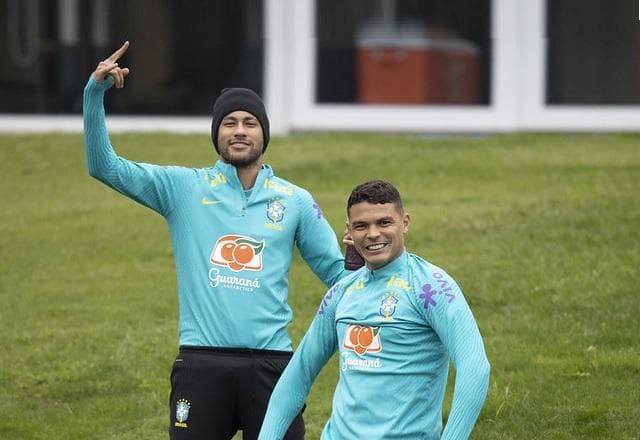 Thiago Silva torce por transferência de Neymar para o Chelsea: "Tem que ir"