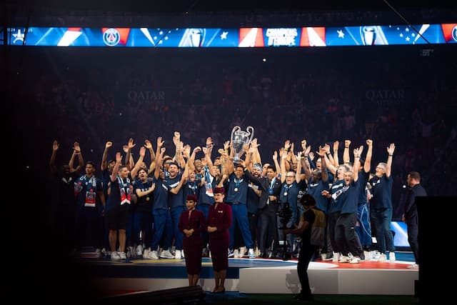Campeões da Champions, atletas do PSG vão dividir bônus do título com funcionários 