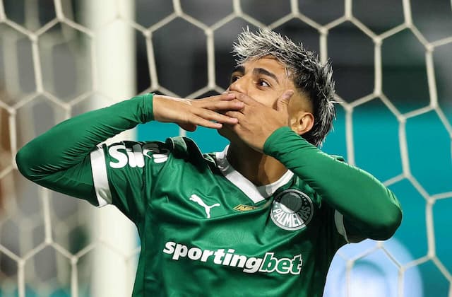Facundo Torres entra para ranking histórico de uruguaios no Palmeiras