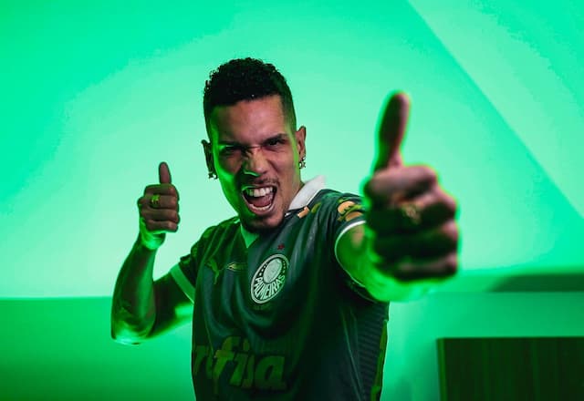 Palmeiras anuncia contratação do atacante Paulinho