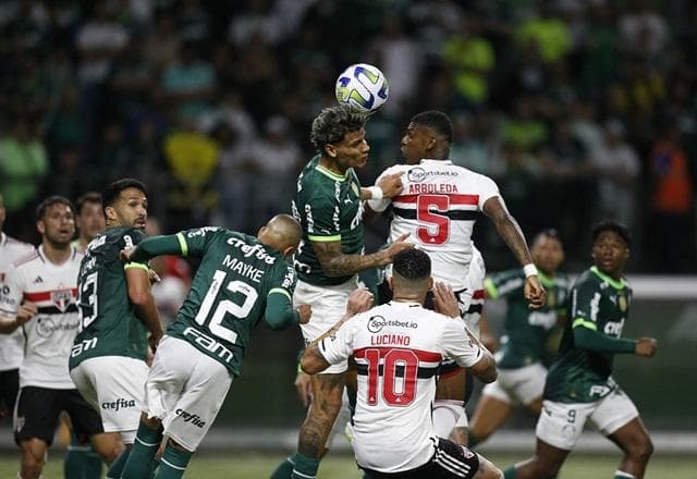 Palmeiras x São Paulo: onde assistir, escalações e desfalques