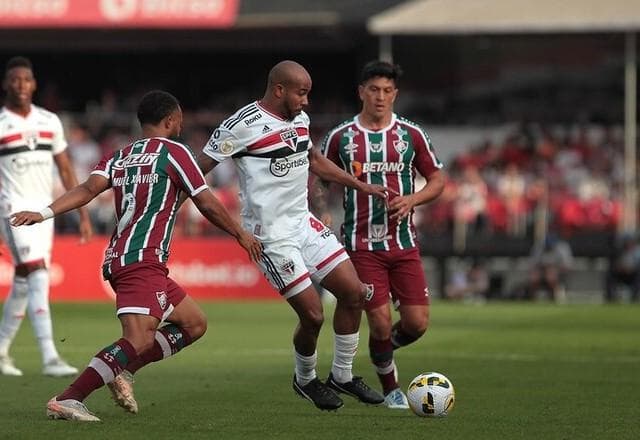 Fluminense x São Paulo: onde assistir, escalações e desfalques