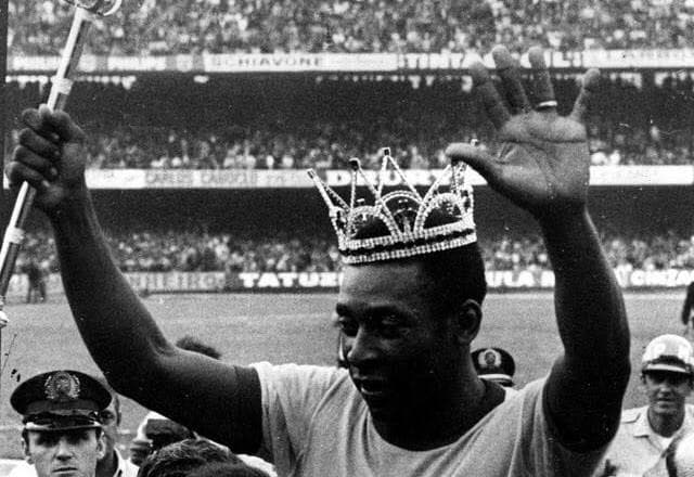 Santos confirma homenagem a Pelé em uniforme do clube