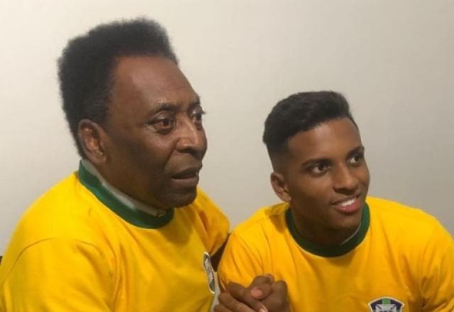 Pelé parabeniza Rodrygo: "Você é iluminado e ainda vai nos trazer muitas alegrias"