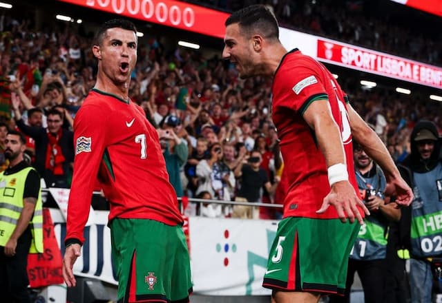 Cristiano Ronaldo marca no fim, e Portugual vira sobre a Escócia